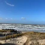 Apartment In Egmond Op Loopafstand & Centrum *